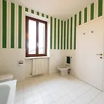 Villa Il Metrone, Accogliente A *